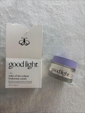 New good light Order of the Eclipse Hyaluronic Cream